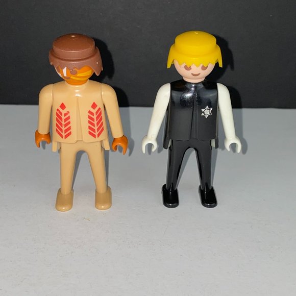 Vtg Geobra 1974 Native American Indian Feathers Sheriff Lot of 2 Figure Toys - Picture 1 of 7